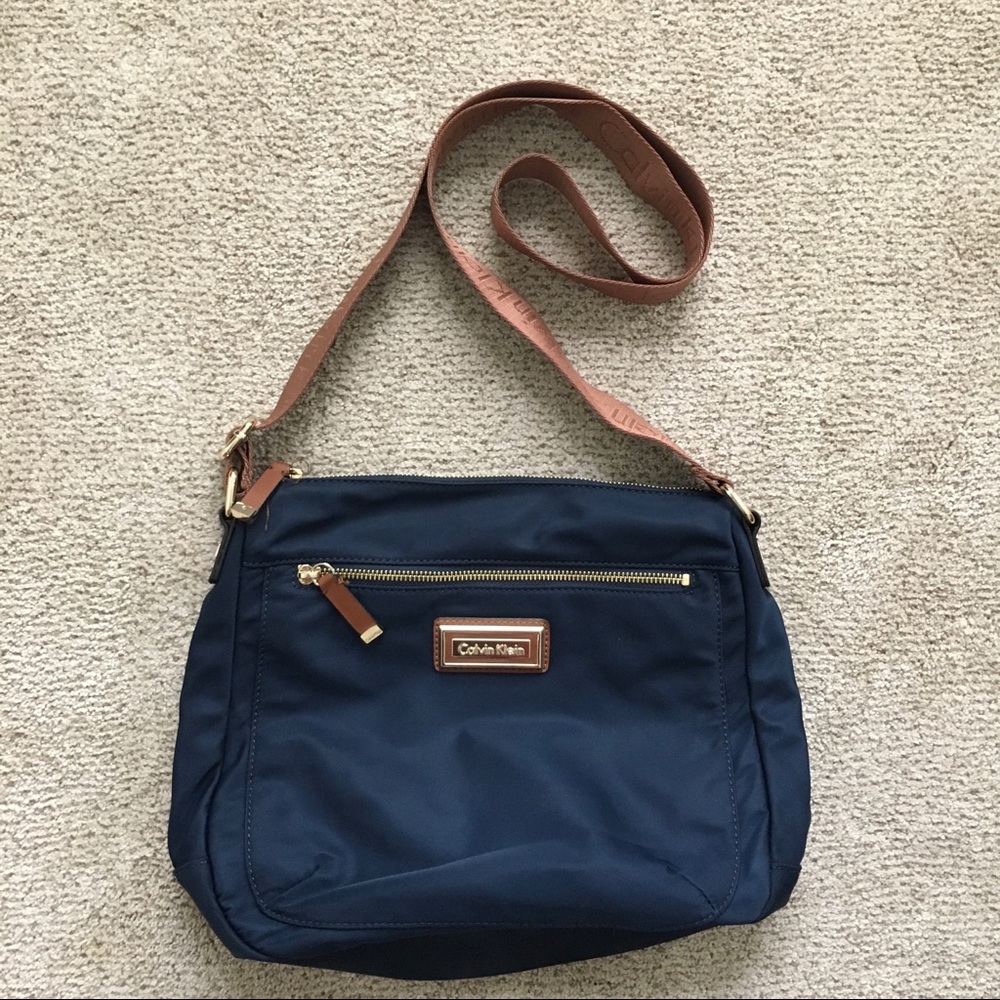 Calvin Klein Messenger Bag